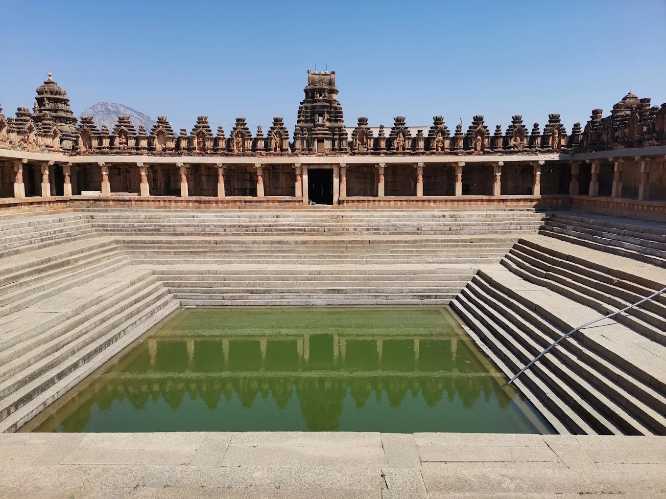 Shri Yoganandeeswara Swamy Temple